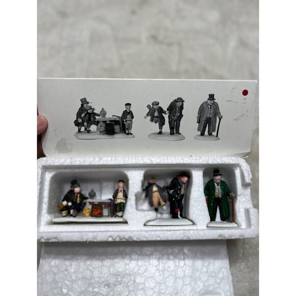 Department 56 Heritage Village Collection Oliver Twist - Picture 2 of 6